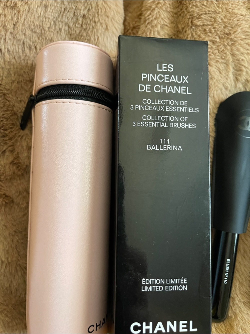 Chanel brush set - Picture 3 of 5